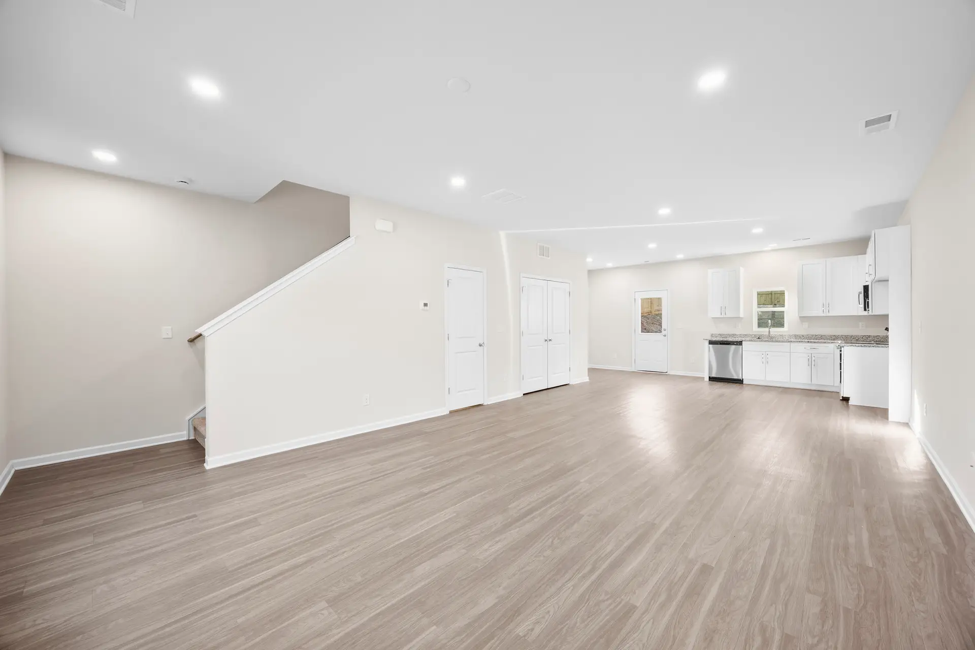 907 W Georgia Ave open floor plan