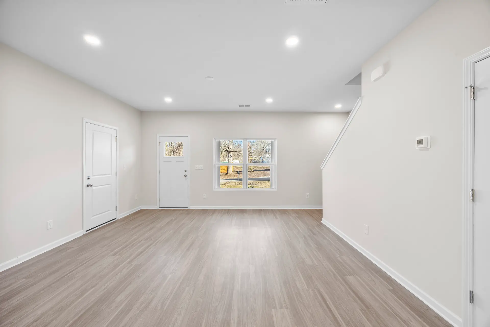 907 W Georgia Ave open floor plan