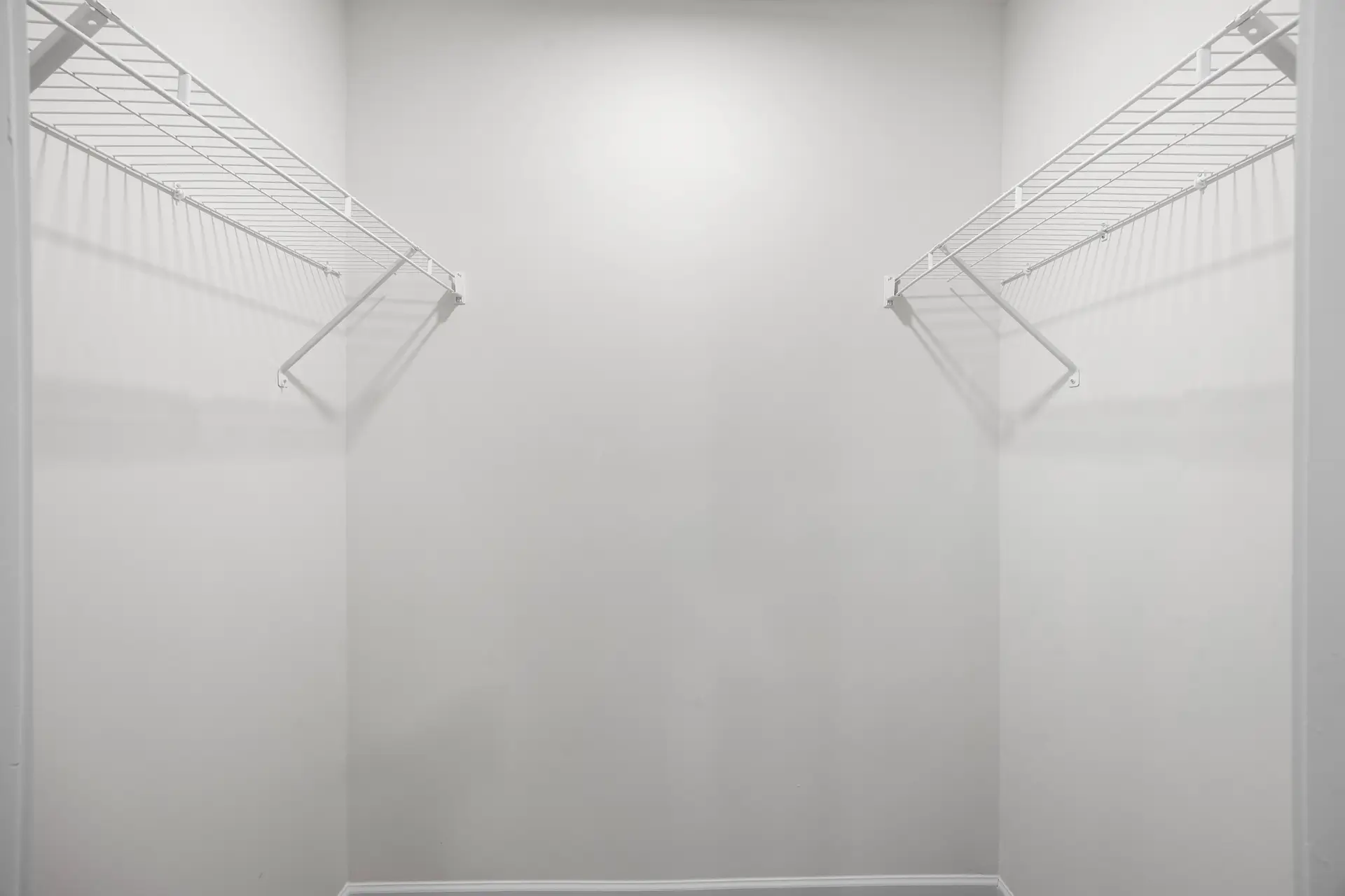 907 W Georgia Ave master walk in closet