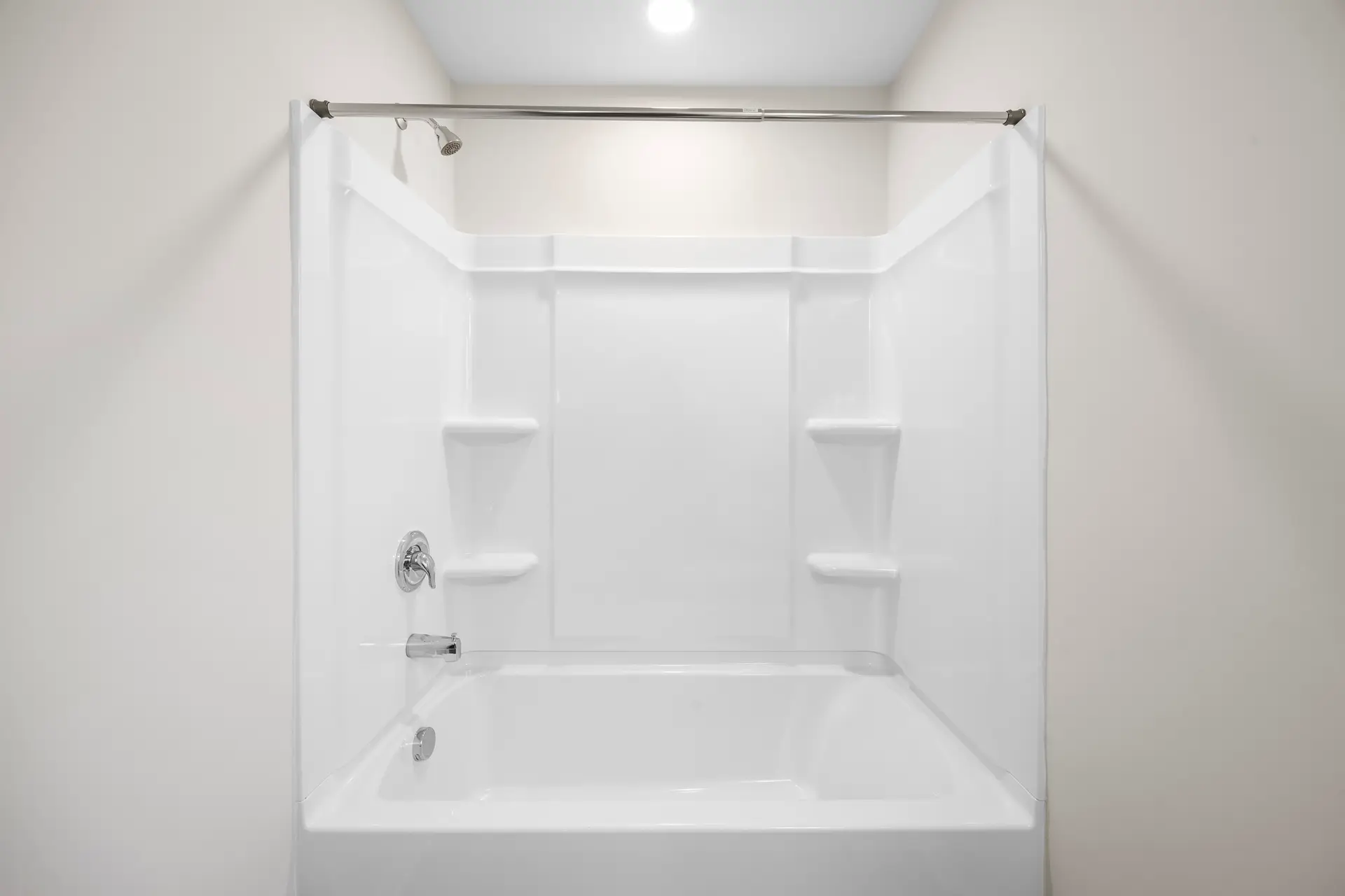 907 W Georgia Ave bath/shower combo