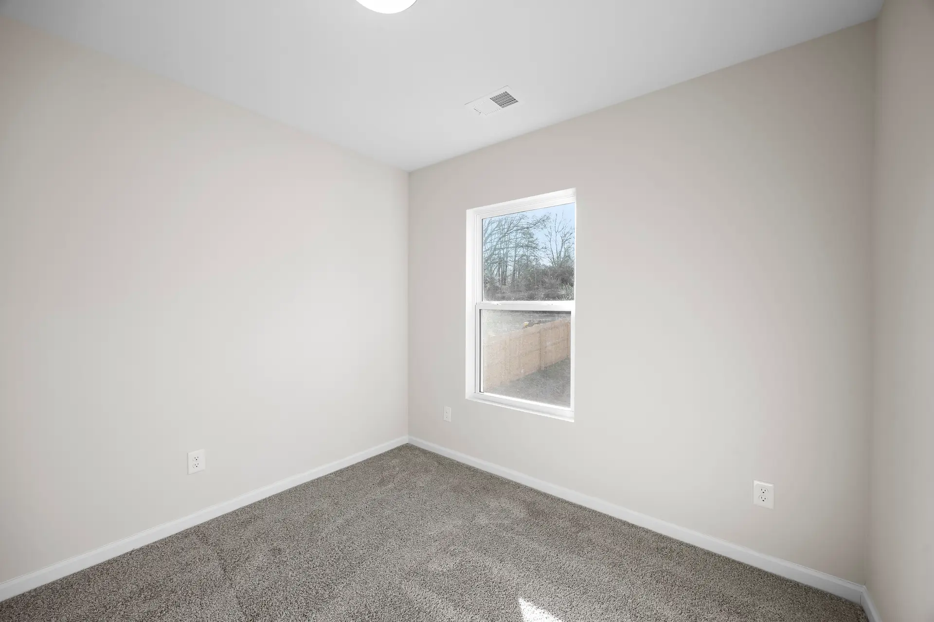 907 W Georgia Ave bedroom