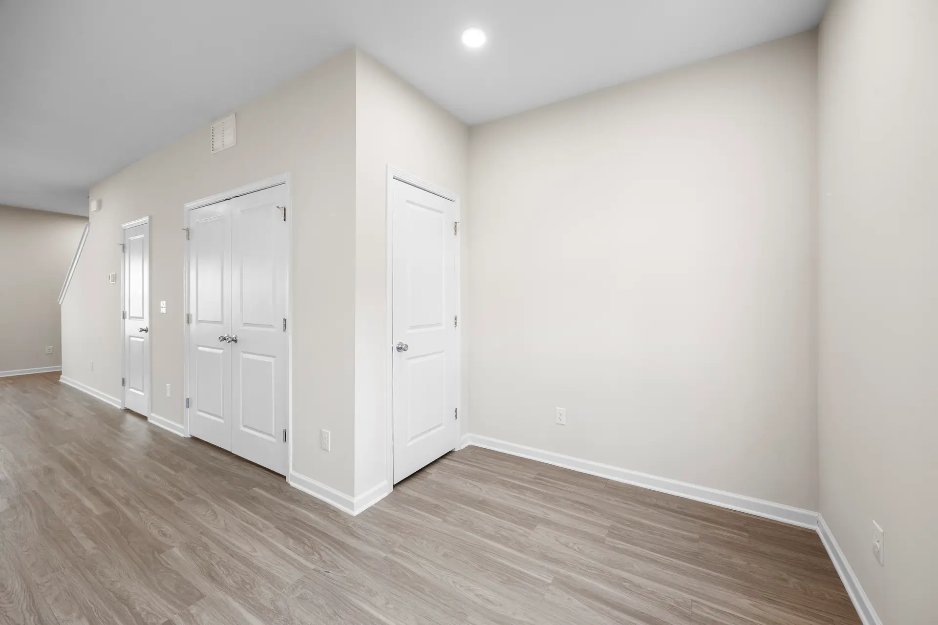 907 W Georgia Ave open floor plan