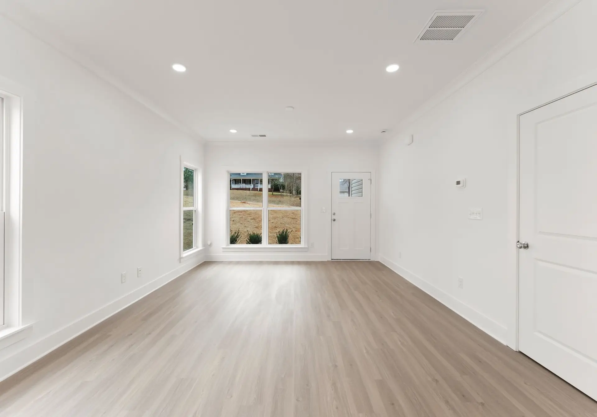 Open floor plan at 1906 Rucker Rd