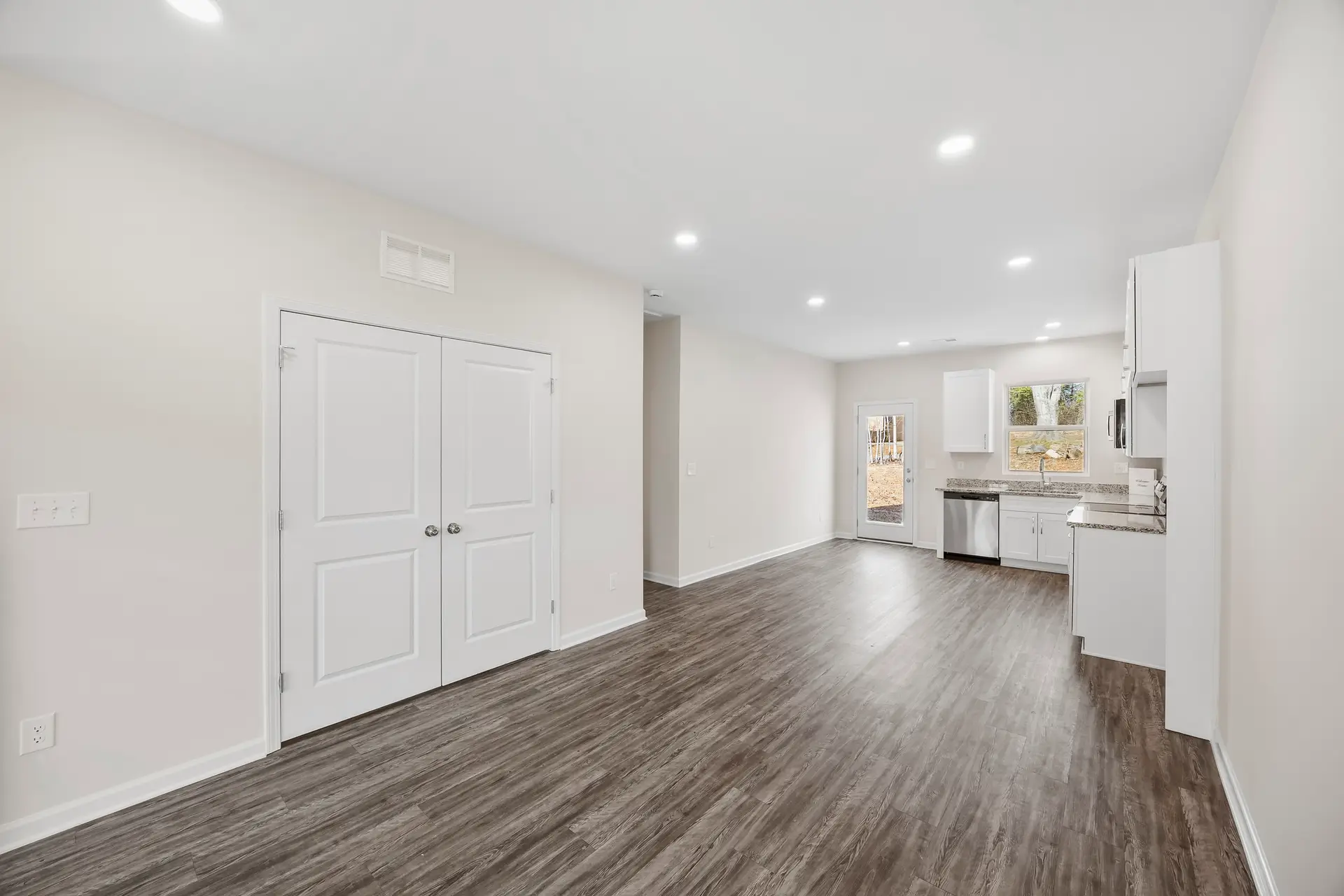 398 Brice St open floor plan