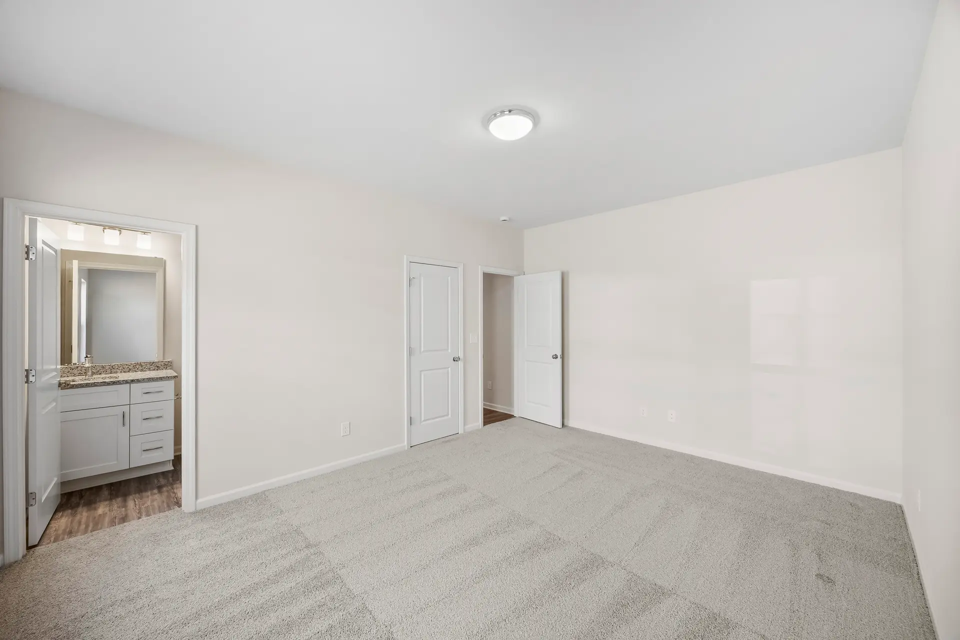 398 Brice St master bedroom