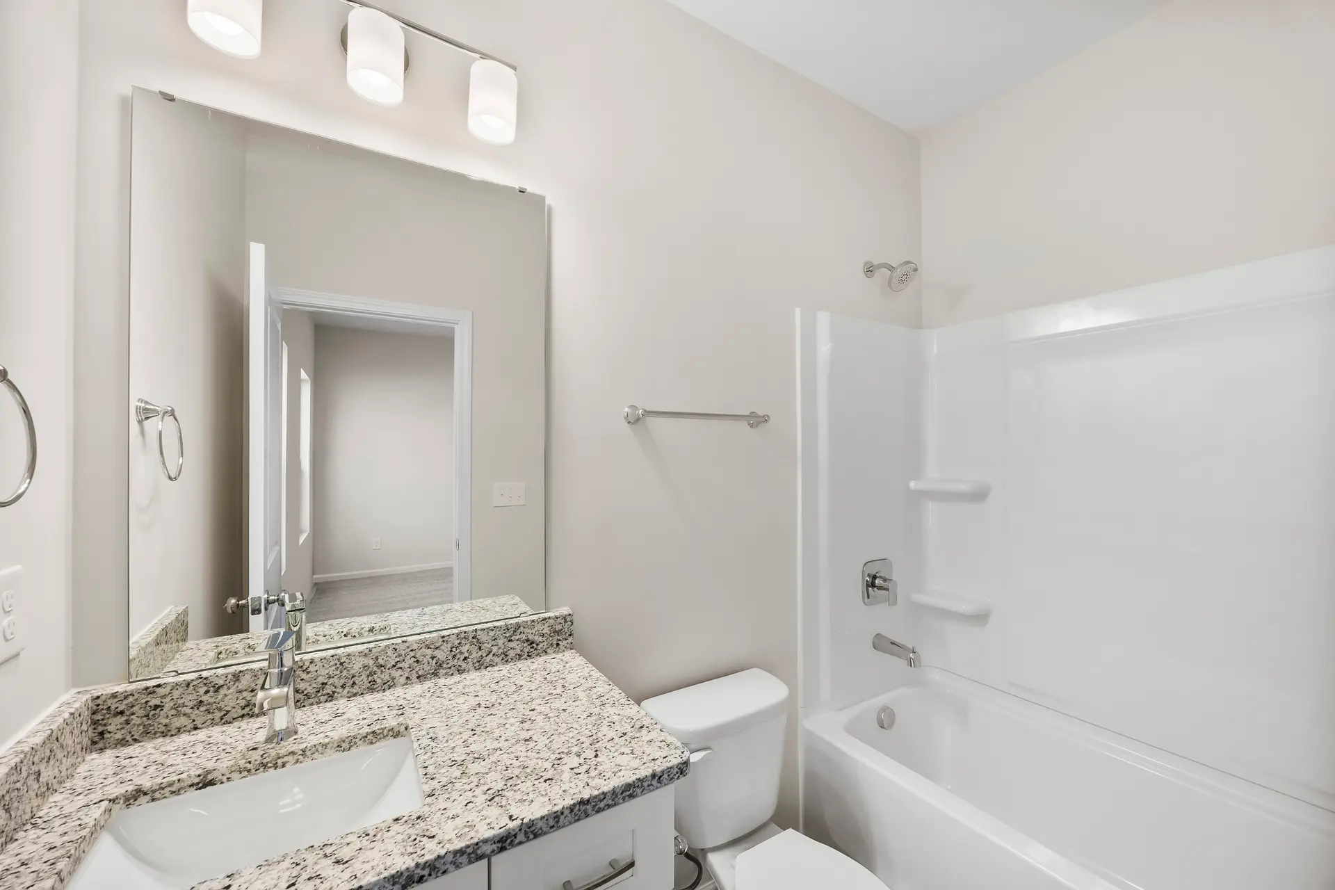398 Brice St bathroom