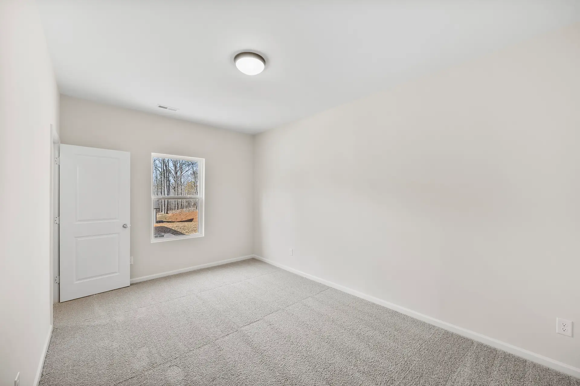 398 Brice St bedroom
