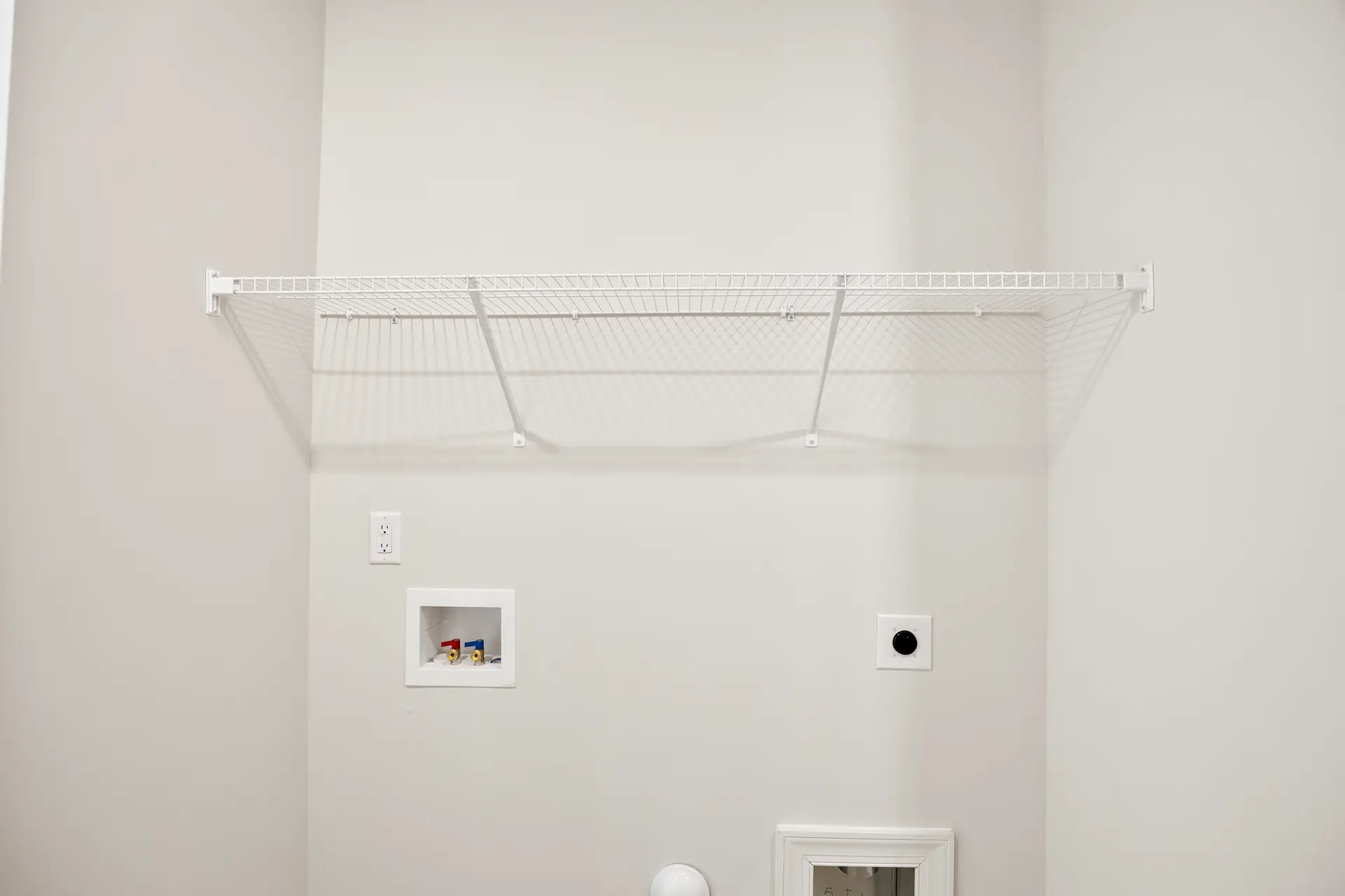 400 Brice St laundry