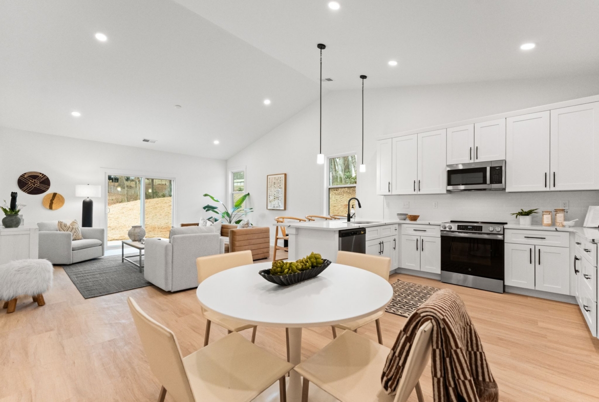 Open floor plan 1904 Rucker Rd