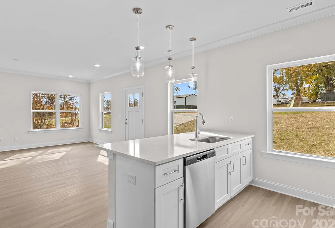 109 Titleist open floor plan