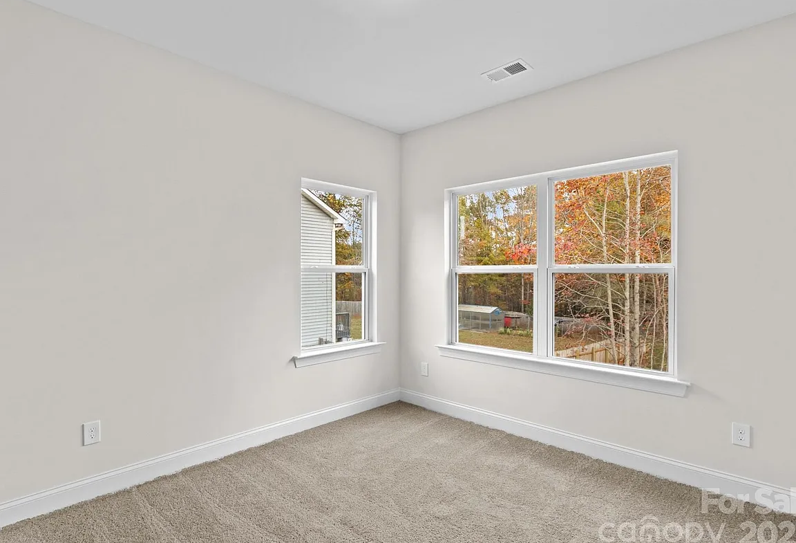 109 Titleist bedroom