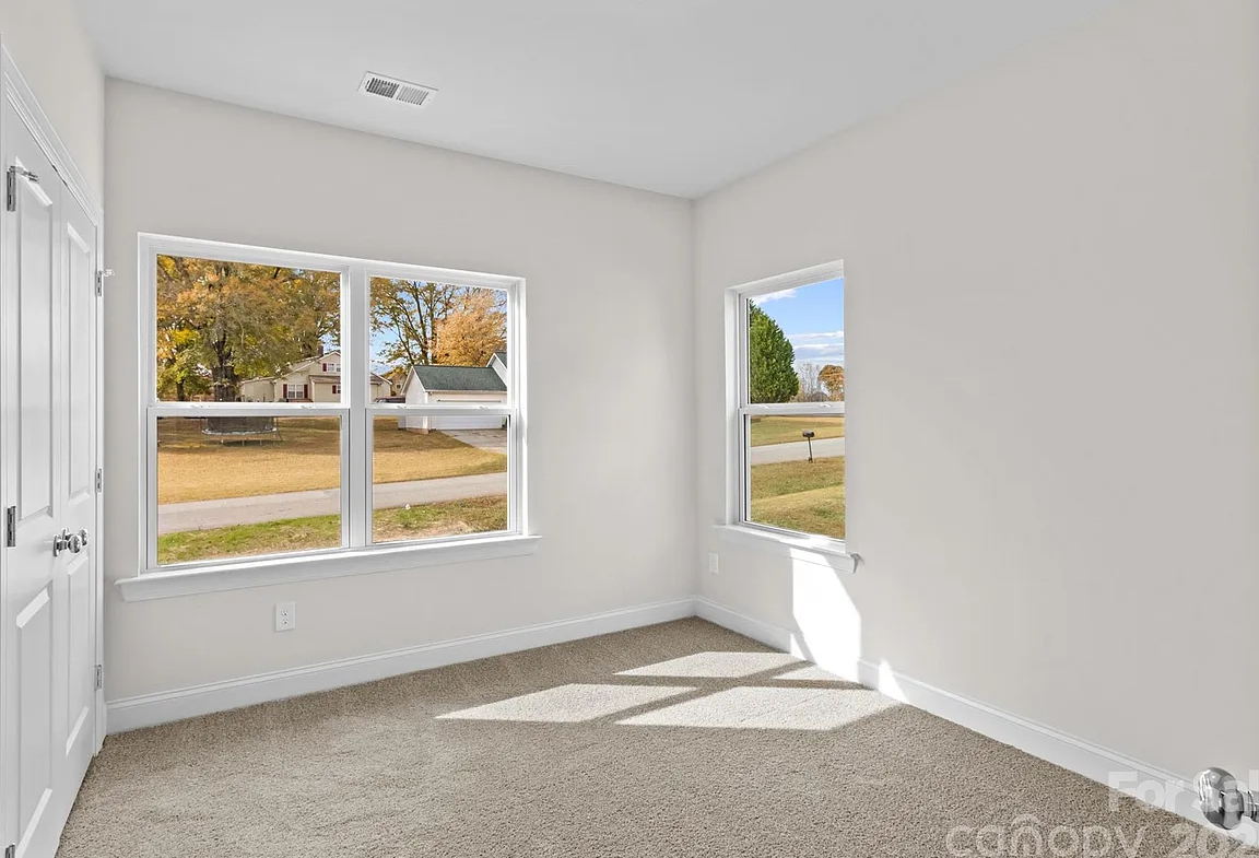 109 Titleist bedroom