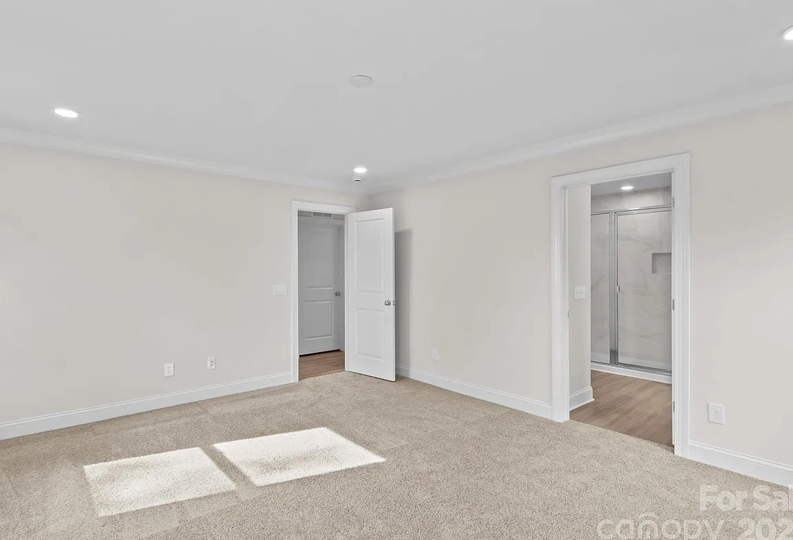 113 Titleist Dr master bedroom