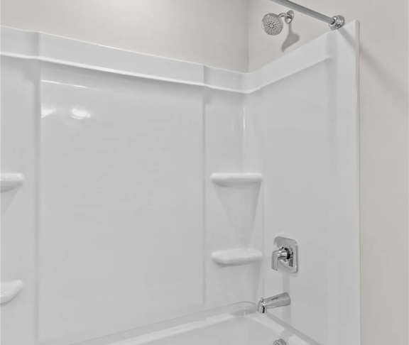 113 Titleist Dr bath/shower combo