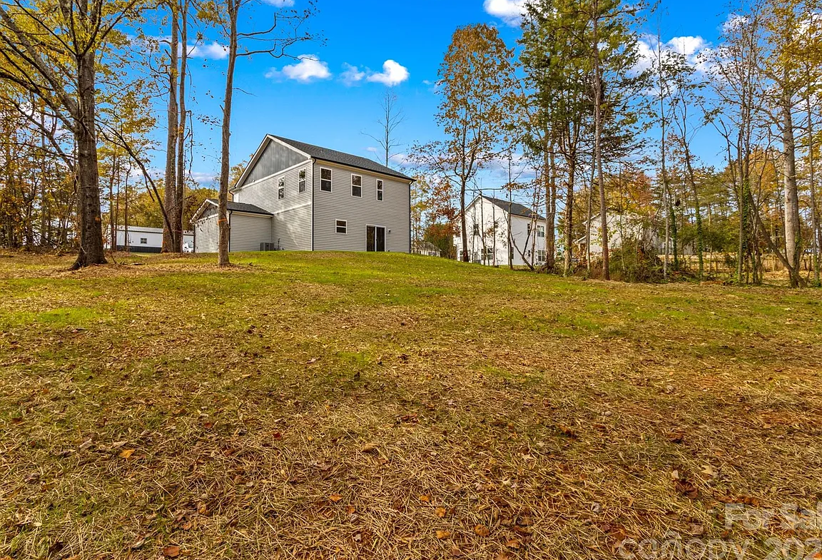 113 Titleist Dr backyard