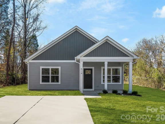 514 2 St E front exterior