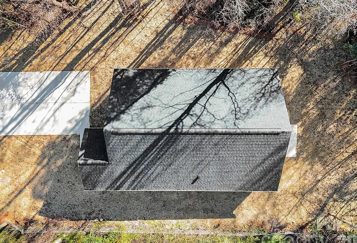 514 2nd St E from above