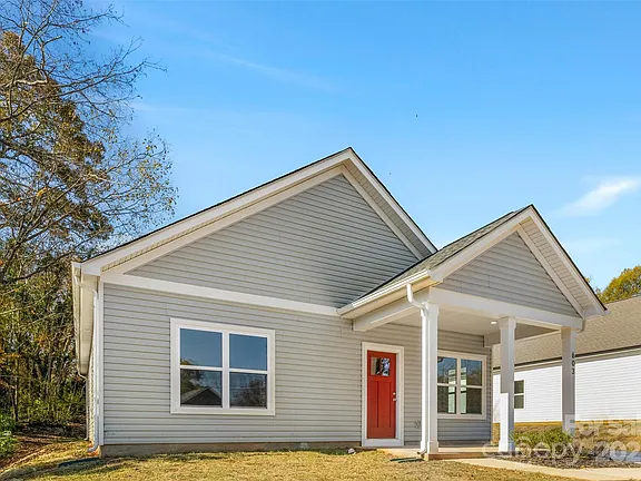 603 Meadow St exterior front