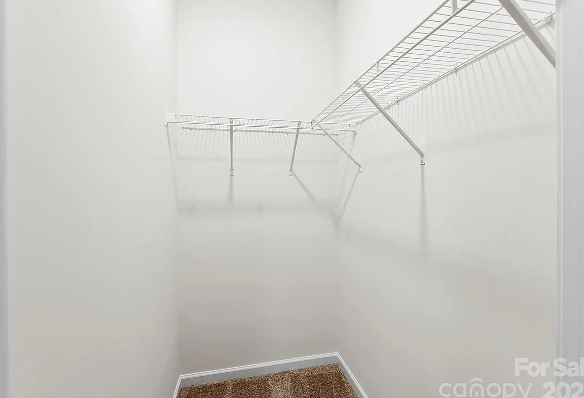 603 Meadow St closet