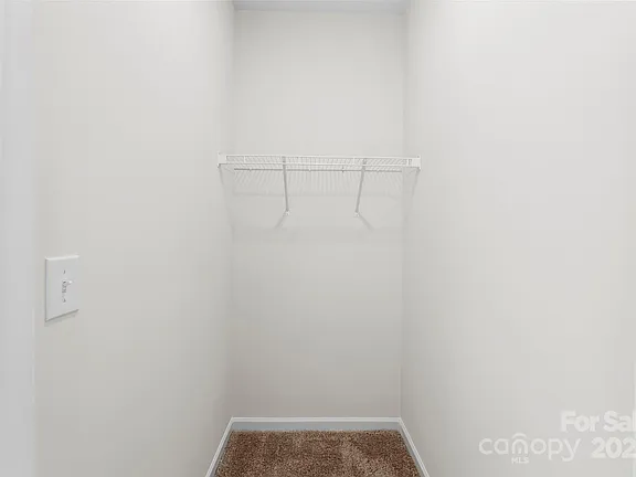 603 Meadow St closet