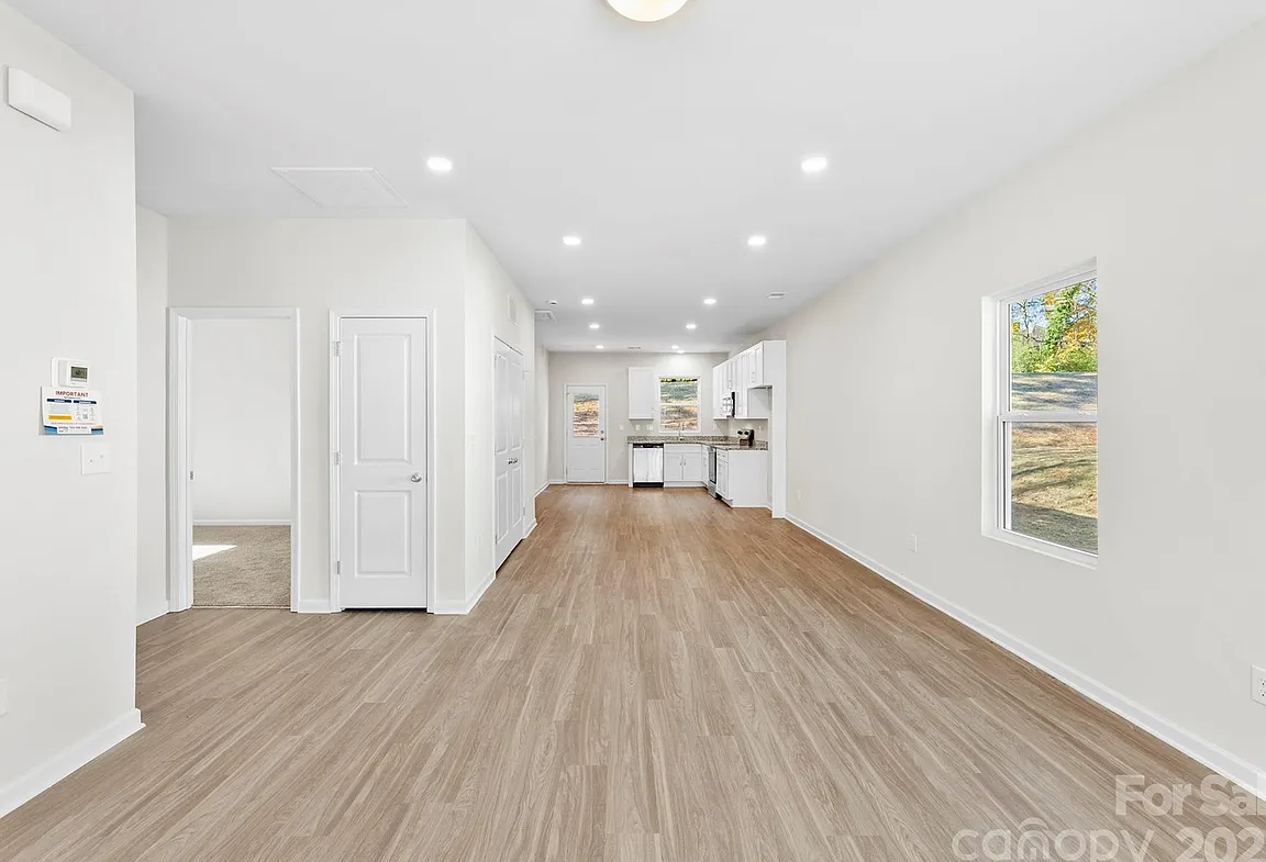 603 Meadow St open floor plan