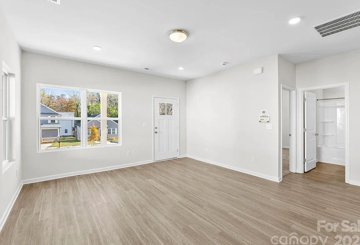 603 Meadow St open floor plan