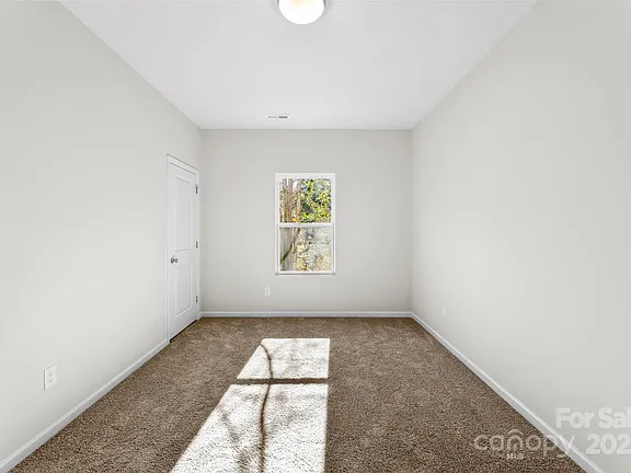 603 Meadow St bedroom