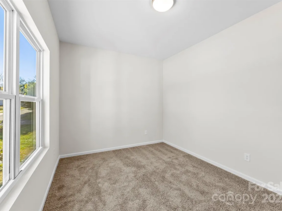 603 Meadow St bedroom