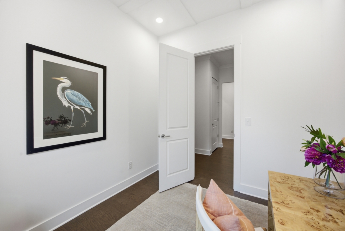205 Parkdale Dr office