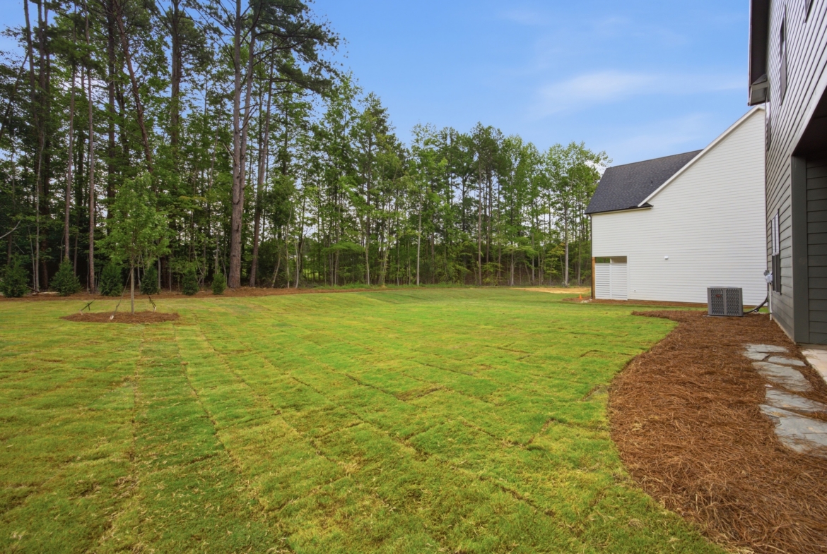 205 Parkdale Dr exterior