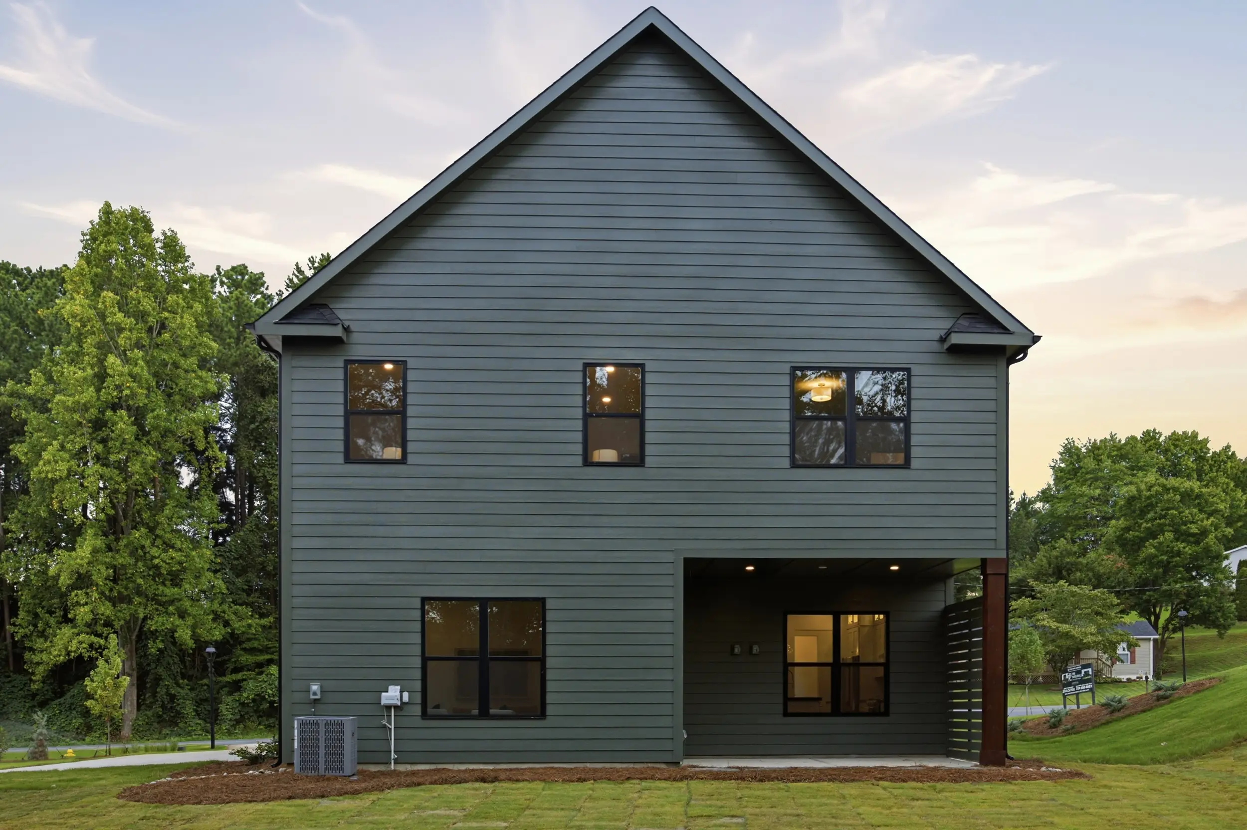 205 Parkdale Dr exterior