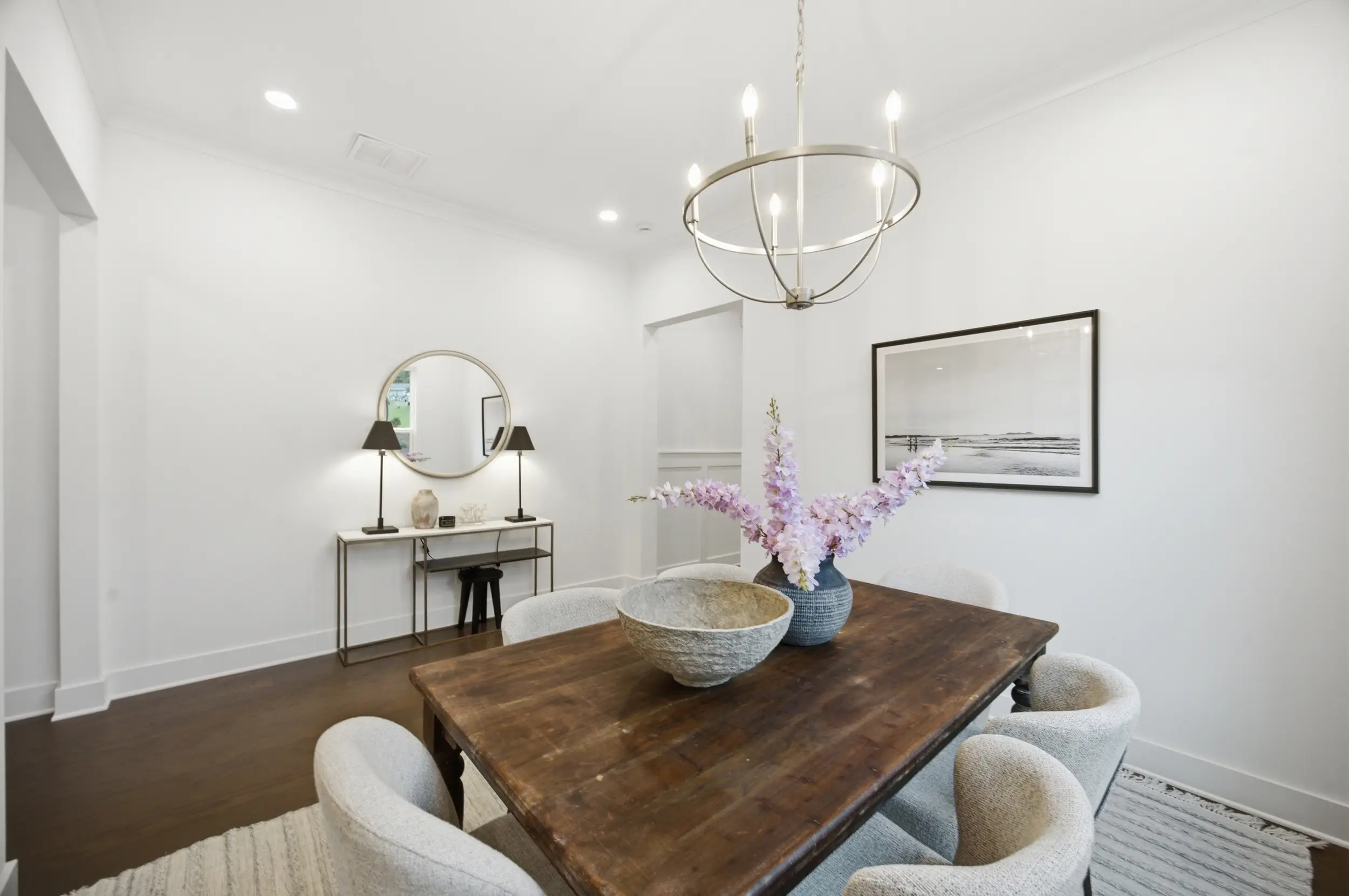 205 Parkdale Dr dining